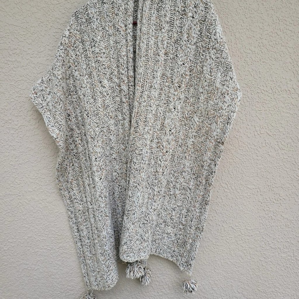 Vintage Womans The Sweater Shop Beige Wool Cape Sweater One Size